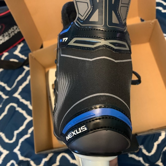 (SOLD) Men’s Bauer Nexus Skates - size 8 - Picture 4 of 8